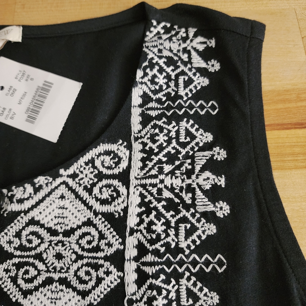 J Crew Factory Sleeveless Top Womens Size Small Black White Embroidery NWT - Picture 6 of 10
